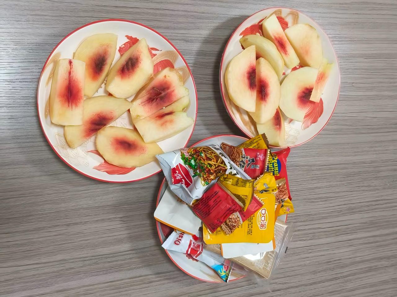 Peaches lan Snacks Powered munggah Zemeijia