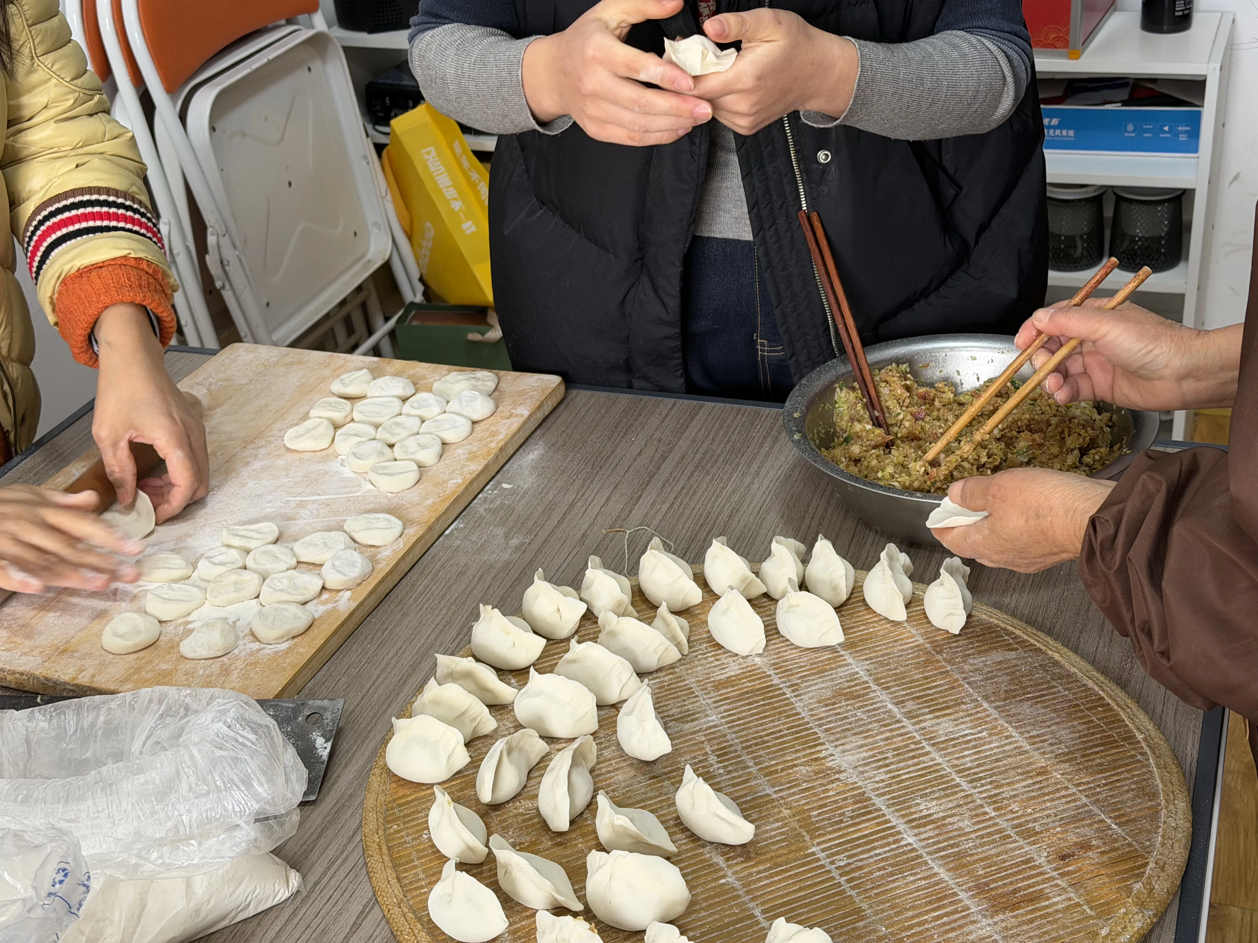 Zemeijia ngrayakake Taun Anyar Cilik Lor