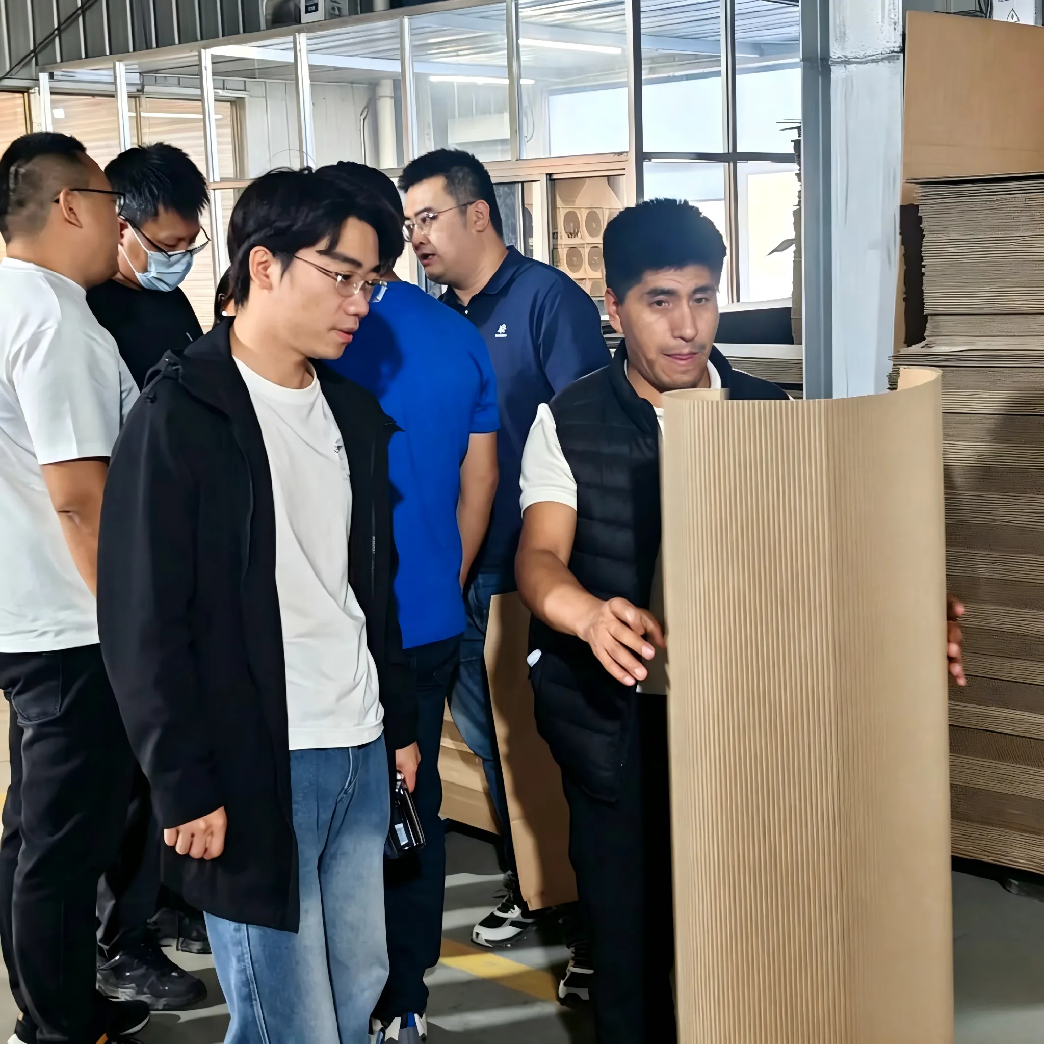 Kemasan ZMJ nampani Klien Peru kanggo Inspeksi Pabrik ing Situs lan Finalisasi Pesanan