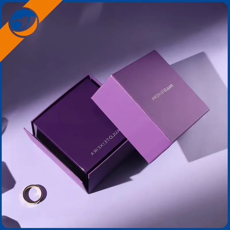 Kothak hadiah kemasan perhiasan